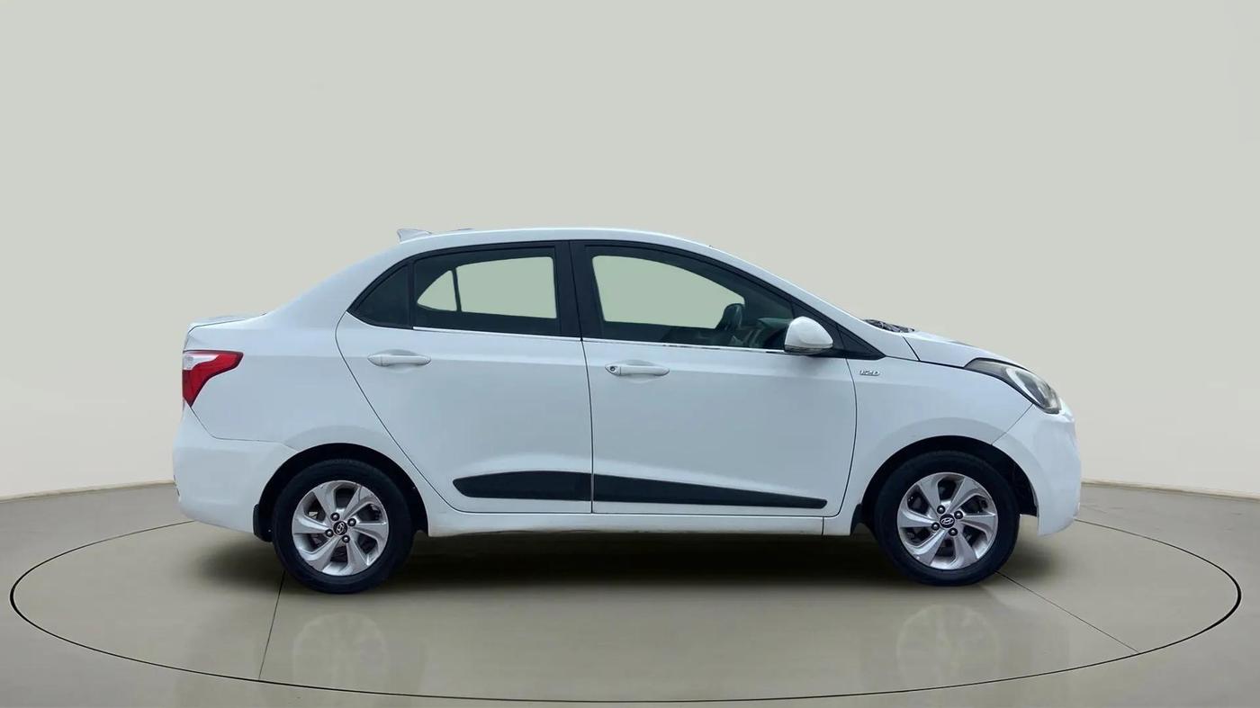 2018 Hyundai Xcent SX 1.2 CRDI, Diesel, Manual, 1,06,041 km, Right Side View