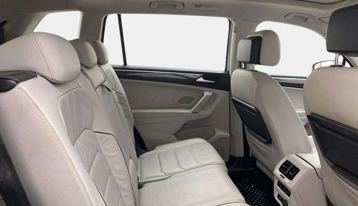 2020 Volkswagen TIGUAN ALL SPACE 2.0 TSI, Petrol, Automatic, 87,378 km, Right Side Rear Door Cabin