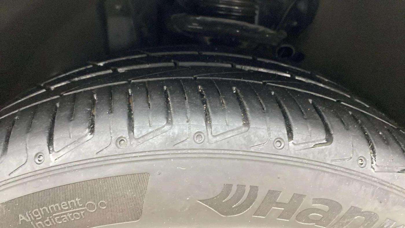 2020 Volkswagen TIGUAN ALL SPACE 2.0 TSI, Petrol, Automatic, 87,642 km, Left Front Tyre Tread
