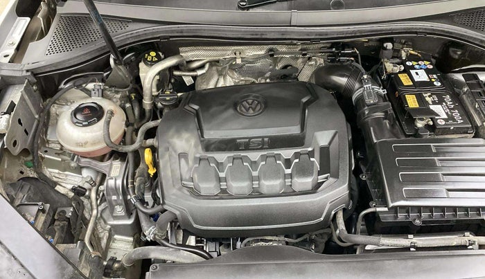 2020 Volkswagen TIGUAN ALL SPACE 2.0 TSI, Petrol, Automatic, 87,378 km, Engine View - Right