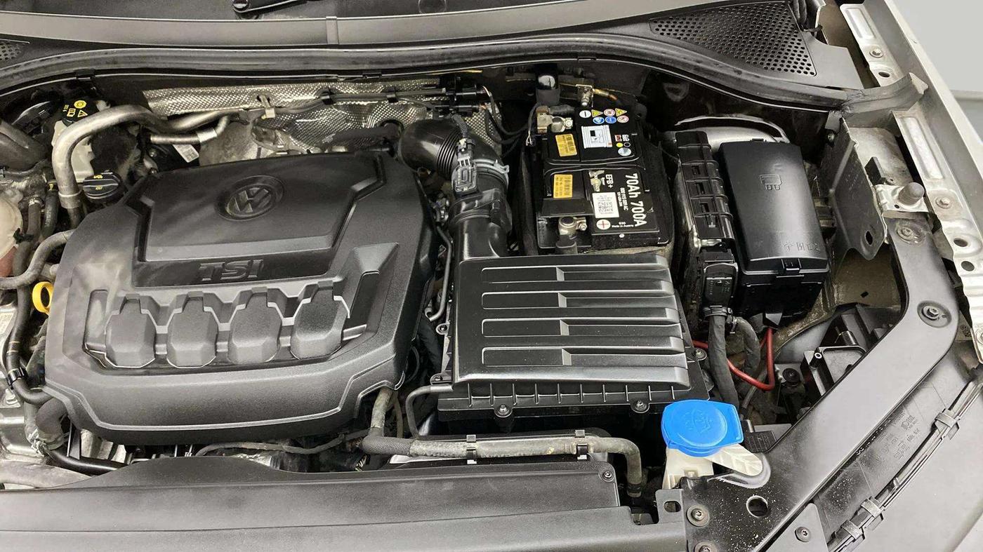 2020 Volkswagen TIGUAN ALL SPACE 2.0 TSI, Petrol, Automatic, 87,642 km, Engine View - Left
