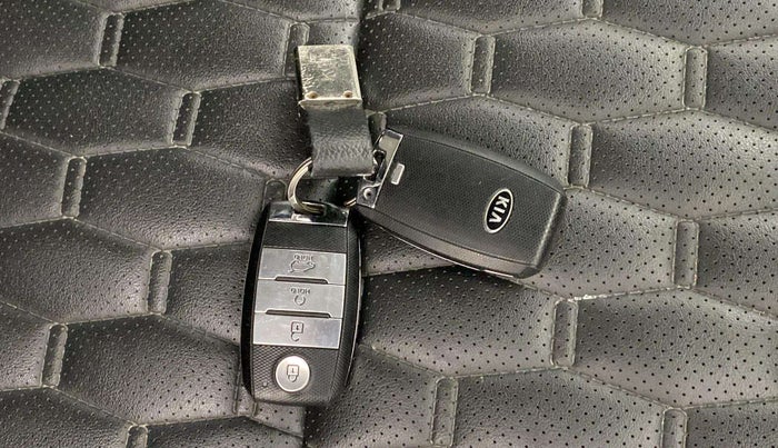 2021 KIA SELTOS HTX ANNIVERSARY EDITION 1.5 PETROL, Petrol, Manual, 39,232 km, Key Close Up
