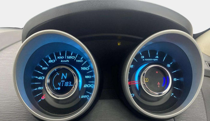 2016 Mahindra XUV500 W8 1.99, Diesel, Manual, 41,155 km, Odometer Image