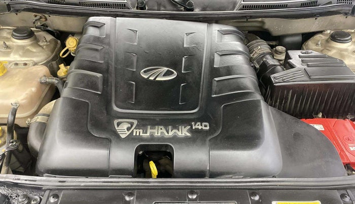 2016 Mahindra XUV500 W8 1.99, Diesel, Manual, 41,155 km, Engine View