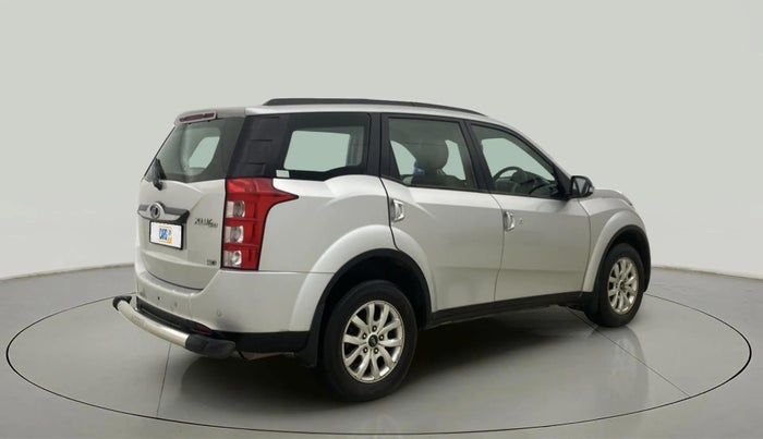 2016 Mahindra XUV500 W8 1.99, Diesel, Manual, 41,155 km, Right Back Diagonal