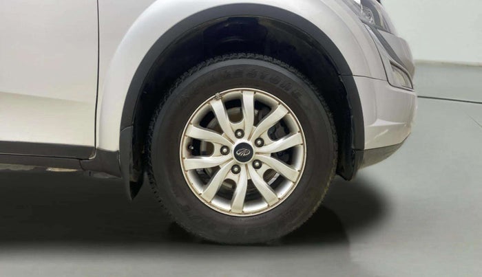2016 Mahindra XUV500 W8 1.99, Diesel, Manual, 41,155 km, Right Front Wheel