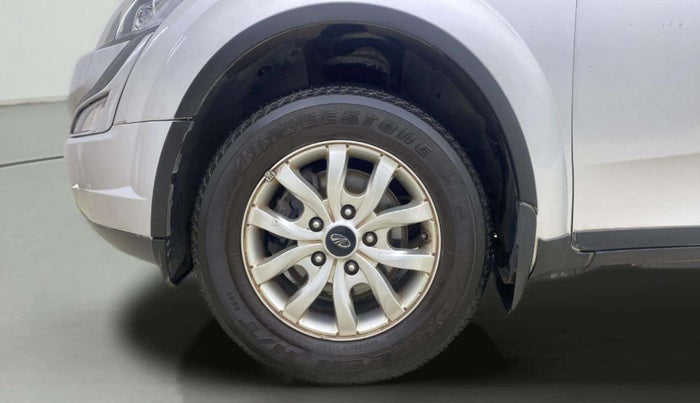 2016 Mahindra XUV500 W8 1.99, Diesel, Manual, 41,155 km, Left Front Wheel