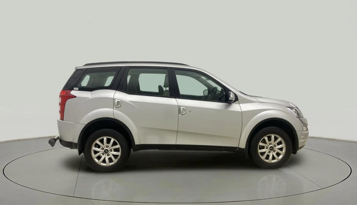 2016 Mahindra XUV500 W8 1.99, Diesel, Manual, 41,155 km, Right Side View