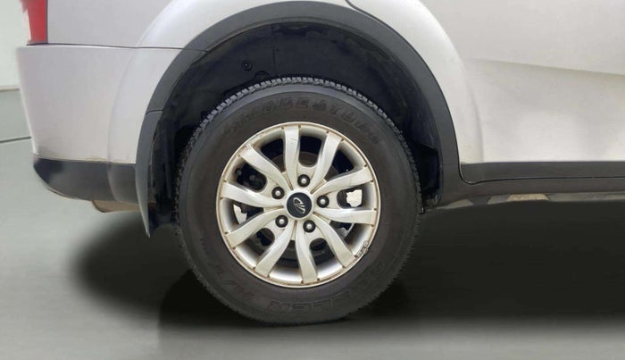 2016 Mahindra XUV500 W8 1.99, Diesel, Manual, 41,155 km, Right Rear Wheel