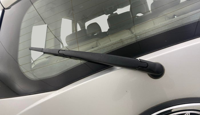 2016 Mahindra XUV500 W8 1.99, Diesel, Manual, 41,155 km, Rear Wiper