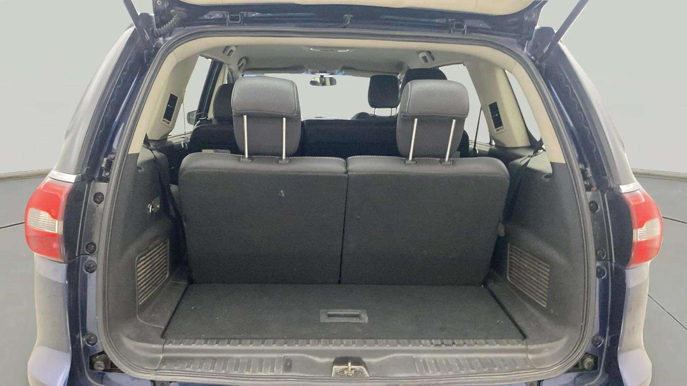 2018 Tata Hexa XT 4X2 7 STR, Diesel, Manual, 1,41,965 km, Boot Open Zoomed View