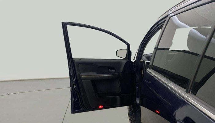 2018 Tata Hexa XT 4X2 7 STR, Diesel, Manual, 1,41,922 km, LHS Front Door
