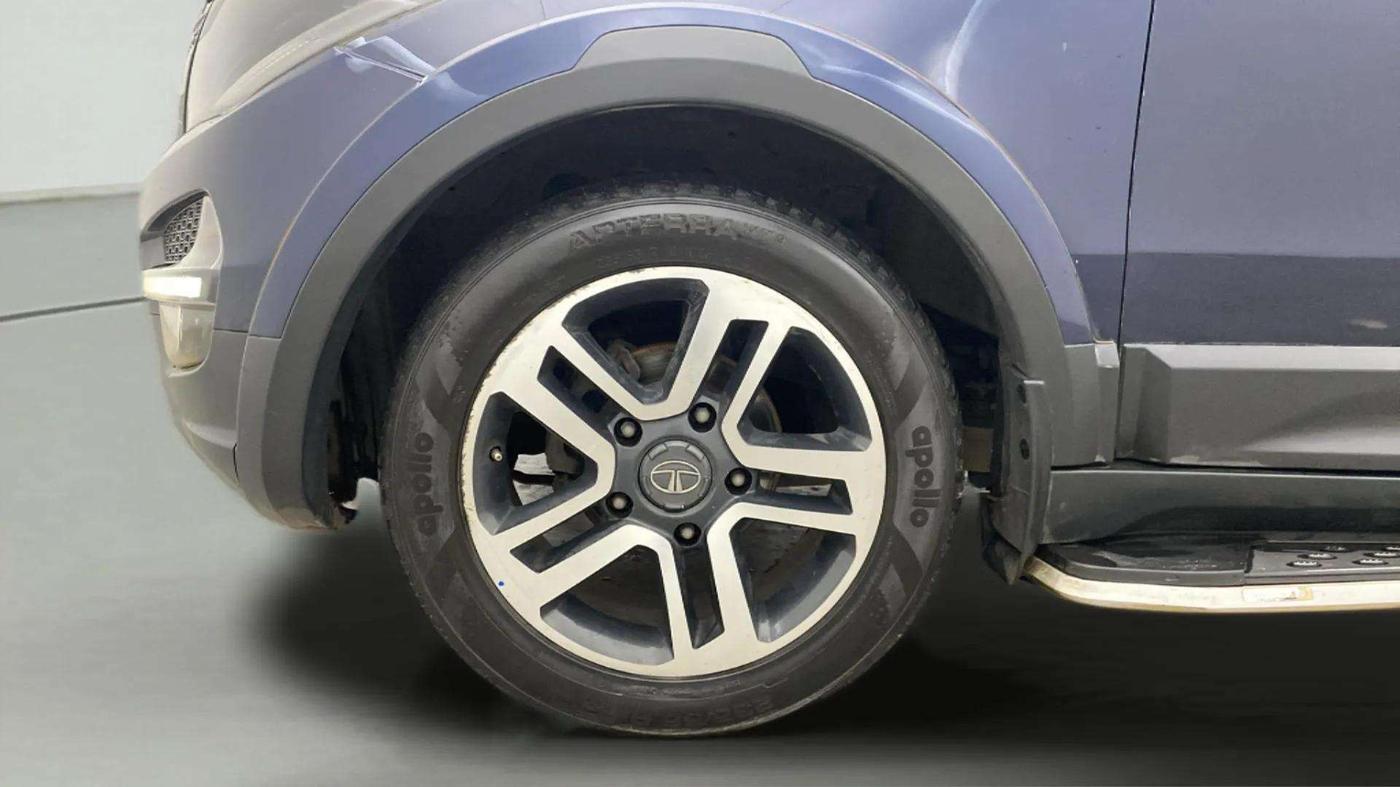 2018 Tata Hexa XT 4X2 7 STR, Diesel, Manual, 1,41,965 km, Left Front Wheel