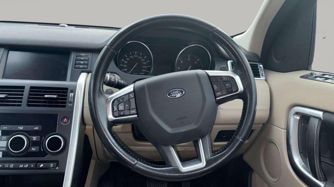 2016 Landrover DISCOVERY SPORT HSE, Diesel, Automatic, 43,444 km, Steering Wheel Close Up