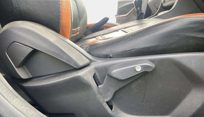 2019 Ford FREESTYLE TITANIUM 1.2 PETROL, Petrol, Manual, 74,798 km, Driver Side Adjustment Panel