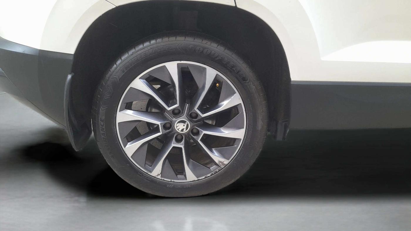 2020 Skoda Karoq STYLE 1.5 TSI AT, Petrol, Automatic, 74,041 km, Right Rear Wheel