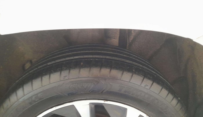 2020 Skoda Karoq STYLE 1.5 TSI AT, Petrol, Automatic, 74,041 km, Left Front Tyre Tread