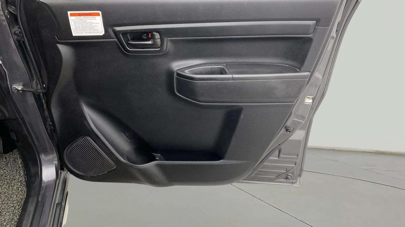 2022 Maruti S PRESSO VXI CNG, CNG, Manual, 34,117 km, Driver Side Door Panels Control