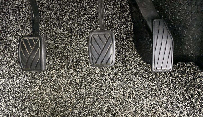 2022 Maruti S PRESSO VXI CNG, CNG, Manual, 34,117 km, Pedals