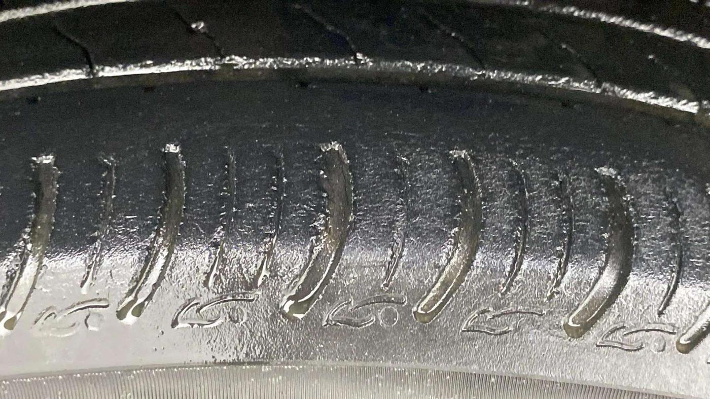 2022 Maruti S PRESSO VXI CNG, CNG, Manual, 34,117 km, Left Front Tyre Tread
