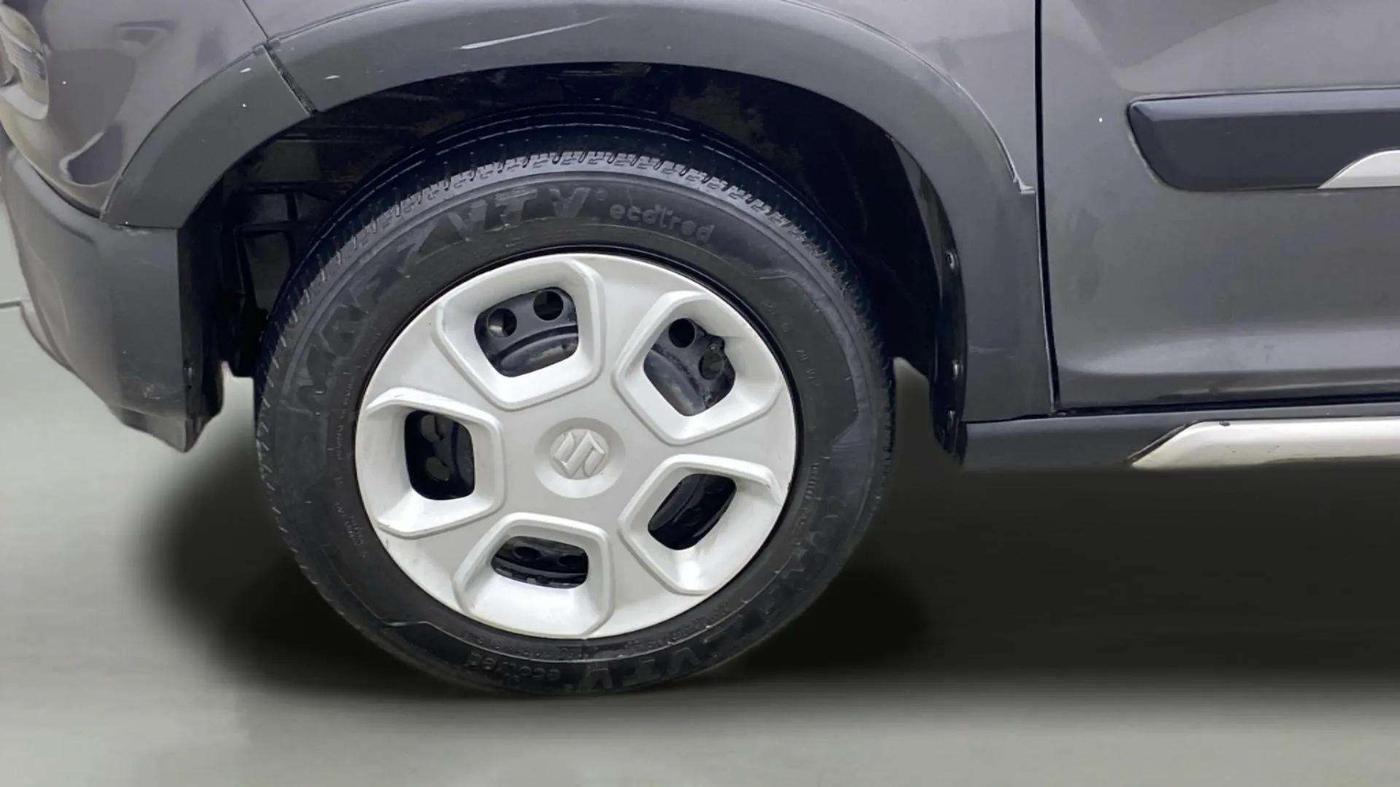 2022 Maruti S PRESSO VXI CNG, CNG, Manual, 34,117 km, Left Front Wheel