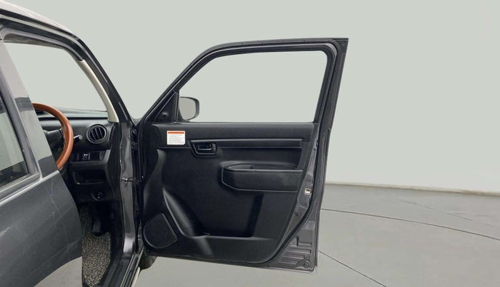 2022 Maruti S PRESSO VXI CNG, CNG, Manual, 34,117 km, RHS Front Door