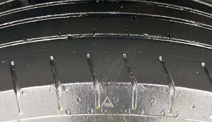 2023 Hyundai VENUE E (O) 1.2 , Petrol, Manual, 52,474 km, Right Rear Tyre Tread