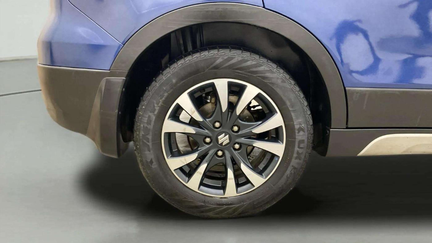 2021 Maruti S Cross ALPHA AT1.5, Petrol, Automatic, 50,425 km, Right Rear Wheel