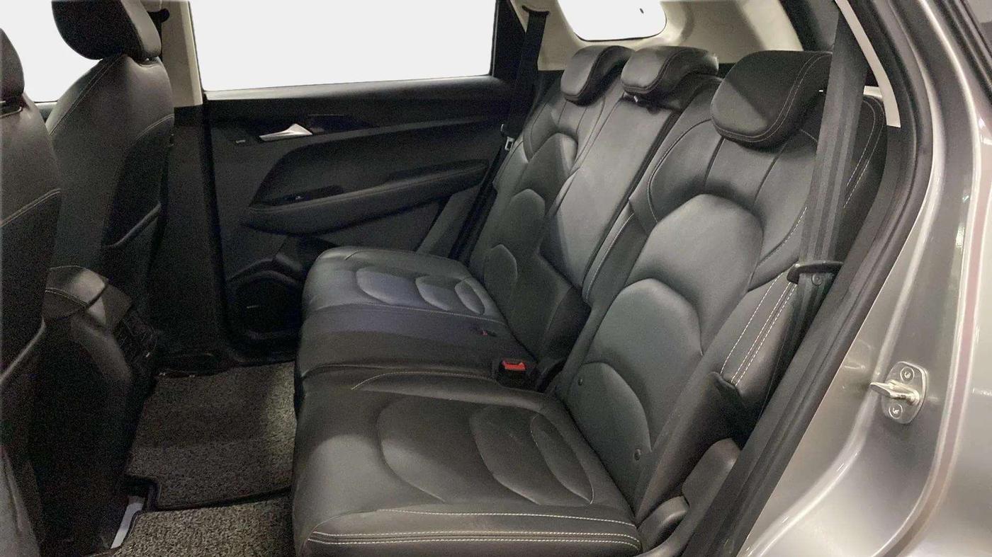2019 MG HECTOR SHARP 1.5 DCT PETROL, Petrol, Automatic, 28,077 km, Right Side Rear Door Cabin