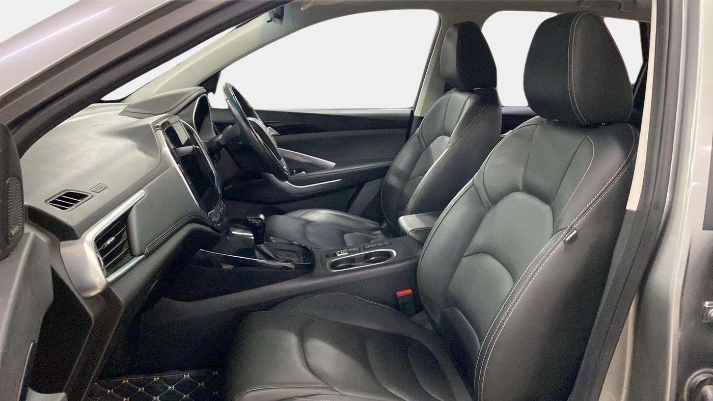 2019 MG HECTOR SHARP 1.5 DCT PETROL, Petrol, Automatic, 28,077 km, Right Side Front Door Cabin