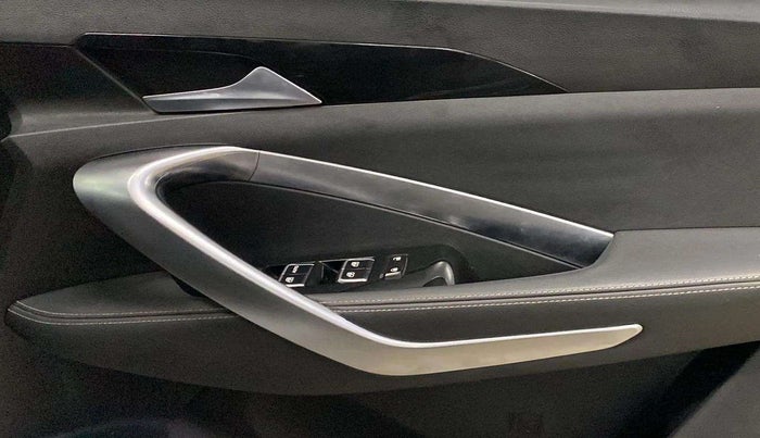 2019 MG HECTOR SHARP 1.5 DCT PETROL, Petrol, Automatic, 28,030 km, Driver Side Door Panels Control