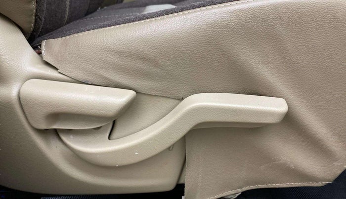 2016 Honda Amaze 1.2L I-VTEC S AT, Petrol, Automatic, 36,261 km, Driver Side Adjustment Panel