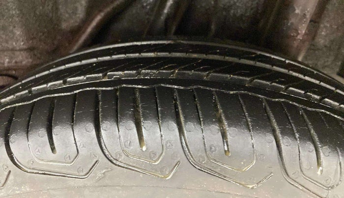 2016 Honda Amaze 1.2L I-VTEC S AT, Petrol, Automatic, 36,261 km, Left Rear Tyre Tread