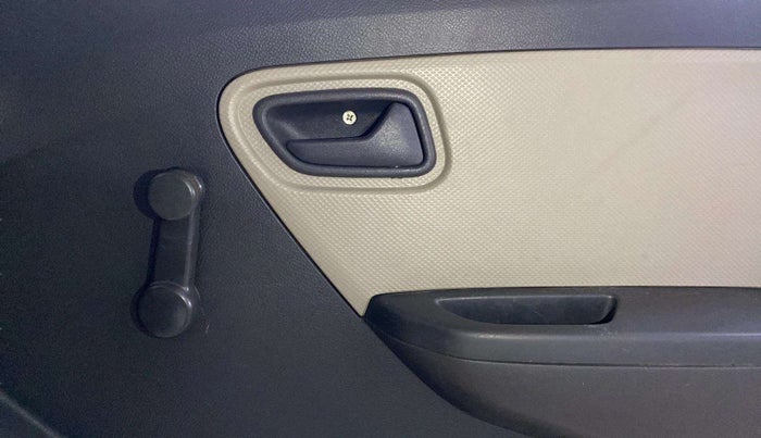 2018 Maruti Alto K10 LXI CNG (AIRBAG), CNG, Manual, 78,744 km, Driver Side Door Panels Control