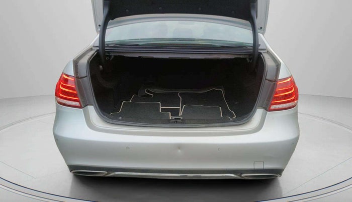 2016 Mercedes Benz E Class E 250 CDI Avantgarde, Diesel, Automatic, 1,03,685 km, Boot Open Zoomed View