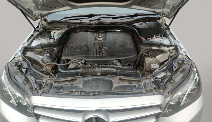 2016 Mercedes Benz E Class E 250 CDI Avantgarde, Diesel, Automatic, 1,03,685 km, Engine View