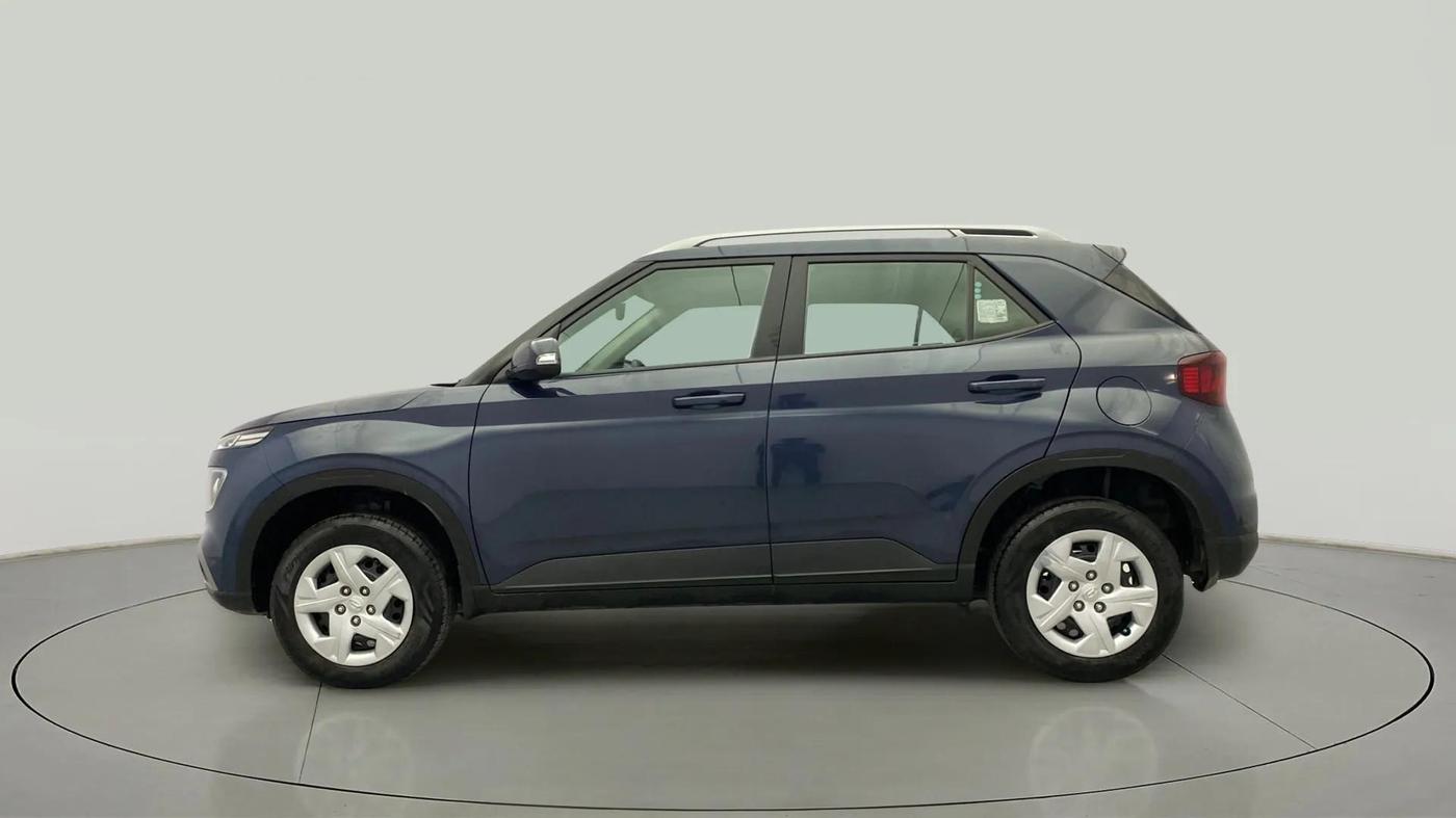 2022 Hyundai VENUE S+ 1.2, Petrol, Manual, 24,574 km, Left Side