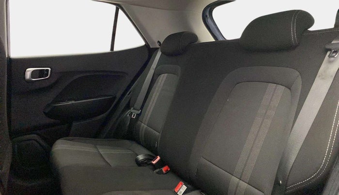 2022 Hyundai VENUE S+ 1.2, Petrol, Manual, 24,574 km, Right Side Rear Door Cabin