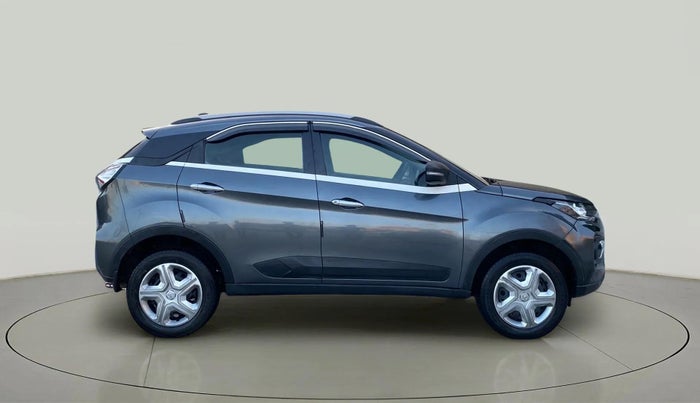 2022 Tata NEXON XM PLUS SUNROOF PETROL, Petrol, Manual, 24,251 km, Right Side View