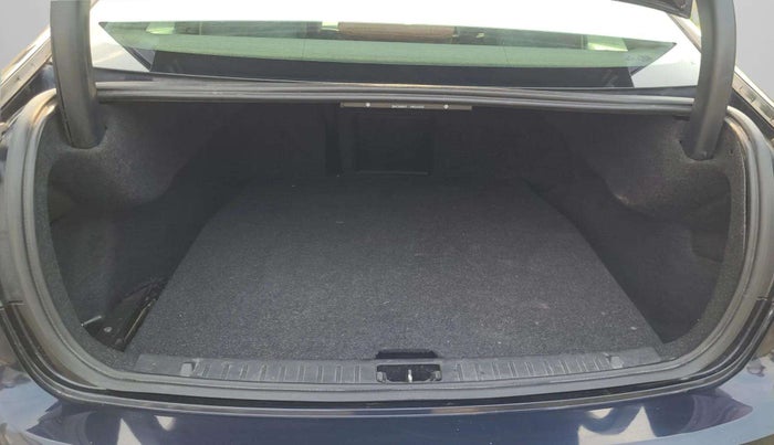 2017 Volvo S60 Momentum D4, Diesel, Automatic, 94,280 km, Boot Inside