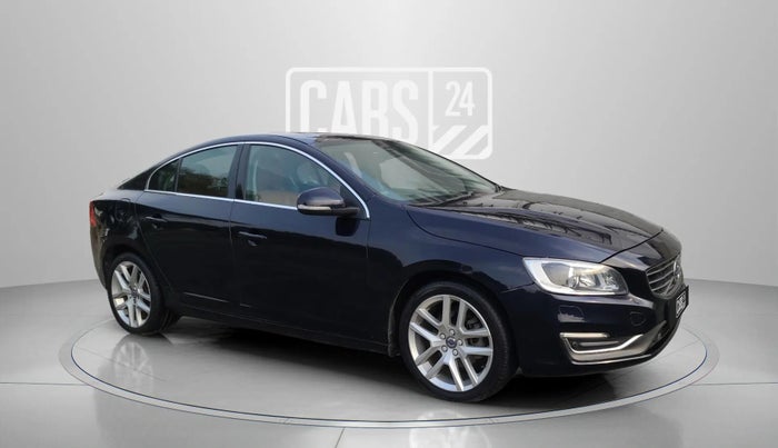 2017 Volvo S60 Momentum D4, Diesel, Automatic, 94,280 km, Right Front Diagonal