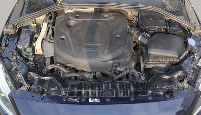 2017 Volvo S60 Momentum D4, Diesel, Automatic, 94,280 km, Engine View