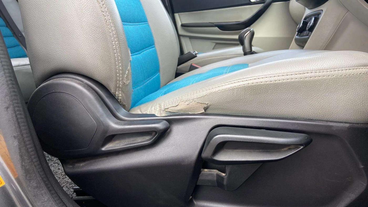2022 Tata TIGOR XZ PLUS CNG, CNG, Manual, 44,989 km, Driver Side Adjustment Panel