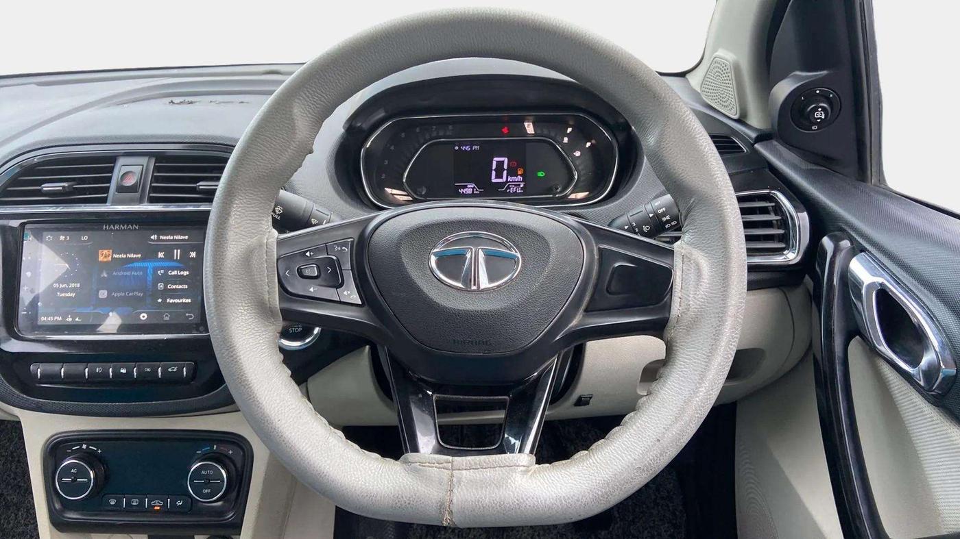 2022 Tata TIGOR XZ PLUS CNG, CNG, Manual, 44,989 km, Steering Wheel Close Up