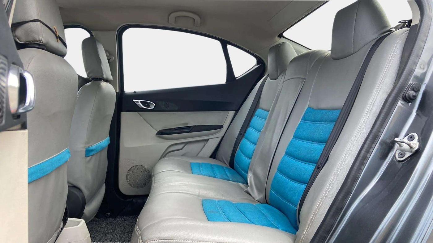 2022 Tata TIGOR XZ PLUS CNG, CNG, Manual, 44,989 km, Right Side Rear Door Cabin