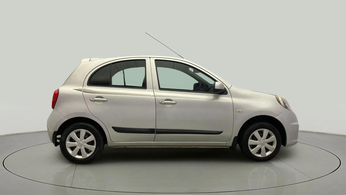 2018 Nissan Micra Active XV SAFETY PACK, Petrol, Manual, 67,098 km, Right Side View