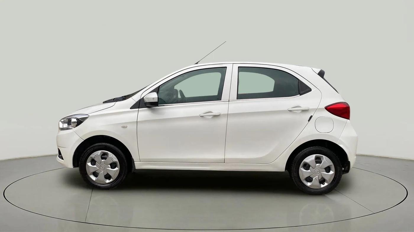 2018 Tata Tiago XT PETROL, Petrol, Manual, 88,800 km, Left Side