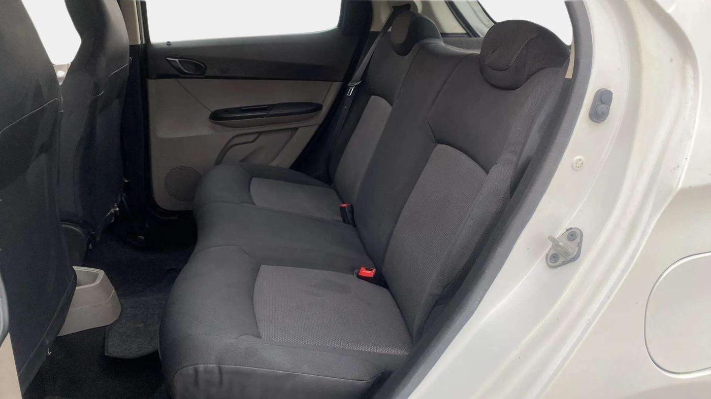 2018 Tata Tiago XT PETROL, Petrol, Manual, 88,800 km, Right Side Rear Door Cabin