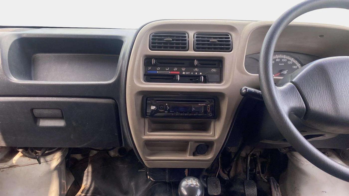 2014 Maruti Eeco 7 STR, CNG, Manual, 89,441 km, Air Conditioner