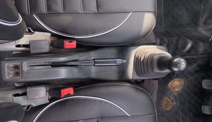 2014 Maruti Eeco 7 STR, CNG, Manual, 89,441 km, Gear Lever